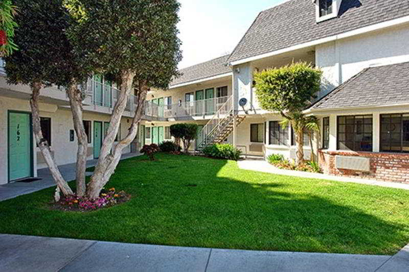 Motel 6-Carlsbad, Ca - Village Zewnętrze zdjęcie